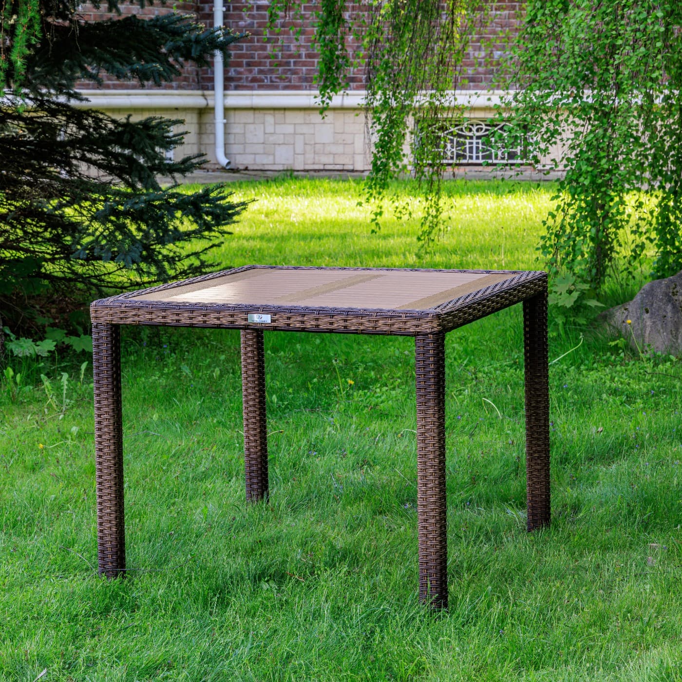 Обеденный стол Aros коричневый 90 см