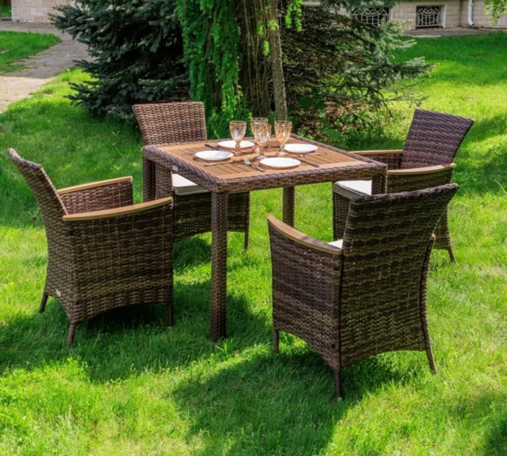 Aros обеденный комплект коричневого цвета на 4 персоны