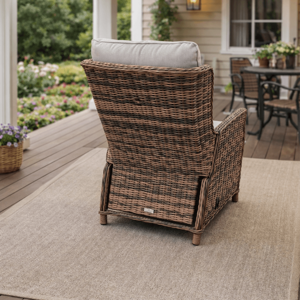 Кресло-реклайнер Azela в коричневом цвете